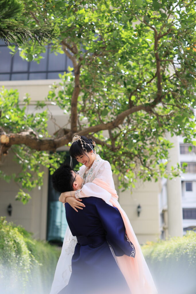Ivan & Villi Hold